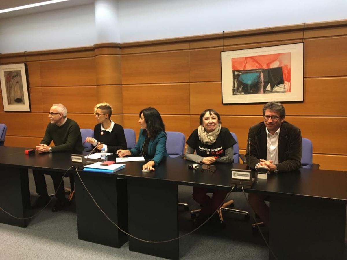 Firma acuerdo docentes